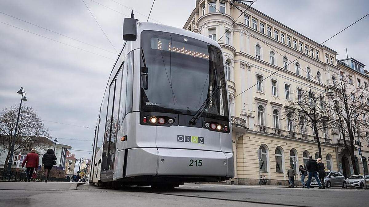 Die Garnituren der Graz-Linien stehen für Jugendliche derzeit gratis parat