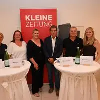 Kleine Zeitung-Redakteurinnen Eva Brutmann (l.) und Barbara Mikschofsky (r.)  mit den Müttern Petra Korp und Tamara Carbonari, dem Leiter der Kinder- und Jugendheilkunde am LKH Hochsteiermark Reinhold Kerbl und dem ehemaligen Deutschlandsberger Kinderarzt Georg Breisach (v.l.n.r.)