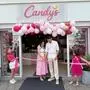 Adel Karim Beck mit seiner Verlobten Andreea Georgiana bei der Eröffnung seines Frozen-Yoghurt-Lokals „Candys“ in Gleisdorf