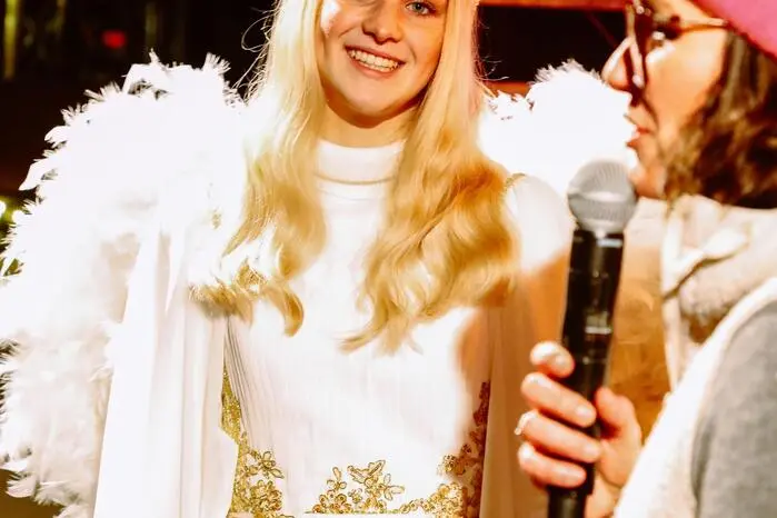 Das Christkind präsentierte sich in einem neuen Kleid, das von Melanie Lerch entworfen wurde.