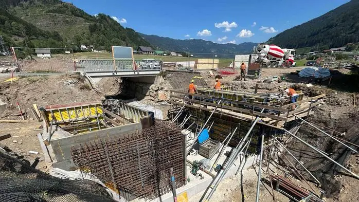 Baustelle Wallersbach: Unter anderem wird eine Brücke erneuert