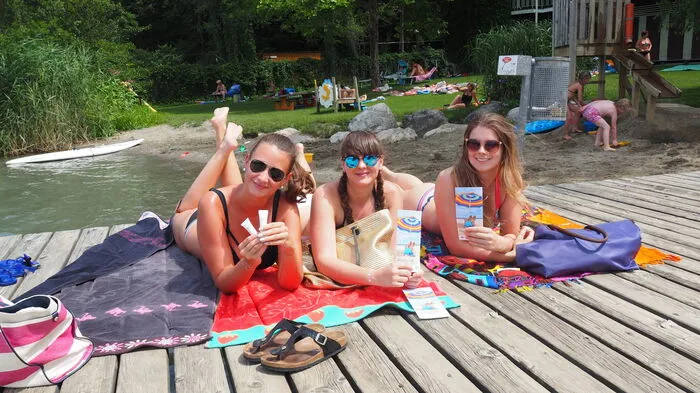 Wie jedes Jahr ist die Kärntner Gebietskrankenkasse medial unterstützt von der Kleinen Zeitung auch heuer wieder in ausgewählten Strandbädern unterwegs, um auf die Wichtigkeit des Sonnenschutzes aufmerksam zu machen.