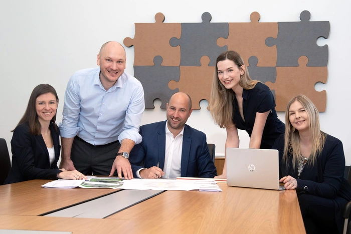 Das engagierte Team der W&H Bauträger GmbH begleitet KundInnen bei jedem Schritt – individuell, kompetent und mit Herz