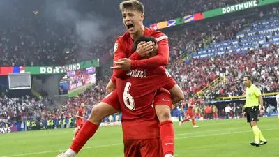 Arda Güler / Gueler  8, Türkei / Tuerkei Jubel / Freude / Emotion / Torjubel / mit Orkun Kökcü / Koekcue  6, Türkei / Tuerkei 18.06.2024 Fussball Europameisterschaft in Deutschland Tuerkei vs Georgien, Allianz Arena, Dortmund, NRW Germany *** Arda Güler Gueler 8, Turkey Turkey Cheering Joy Emotion Goal celebration with Orkun Kökcü Koekcue 6, Turkey Turkey 18 06 2024 European Football Championship in Germany Turkey vs Georgia, Allianz Arena, Dortmund, NRW Germany Copyright: xpepphotox/xHorstxMauelshagenx pep00321, pep_20240618_hm