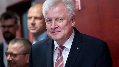 Wirft Seehofer das Handtuch?