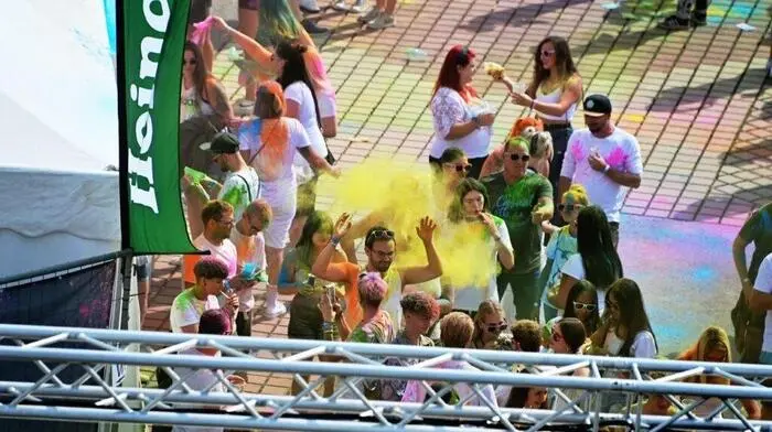 Tolle Stimmung und bunte Farben gab es beim ersten Holi-Festival in Zeltweg.