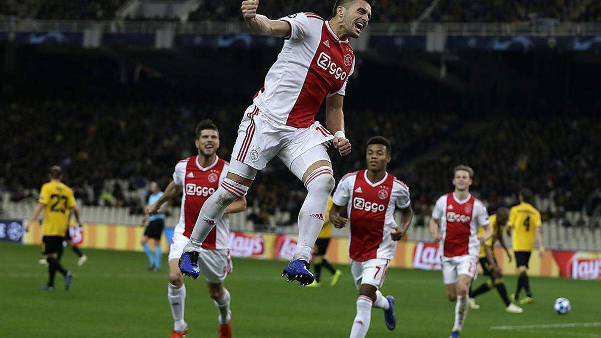 Tusa Dadic schoss Ajax mit zwei Toren in Athen ins Achtelfinale