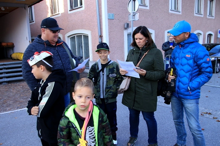 Im Geisterhaus lernte so mancher Besucher das Fürchten, dafür gab es bei der Schnitzeljagd Süßigkeiten zu finden.