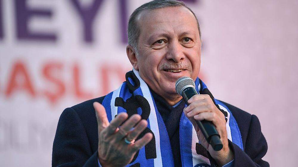 Erdogan gab das Verbot bei der Verkündung der neuen Corona-Freiheit ab dem 1. Juli bekannt