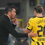 Borussia-Dortmund-Trainer Nuri Sahin mit „Sorgenkind“ Marcel Sabitzer