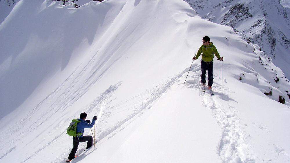 Für eine Skitour am Sulzkogel braucht es das entsprechende Wissen um die Lawinenkunde und Rettungstechnik