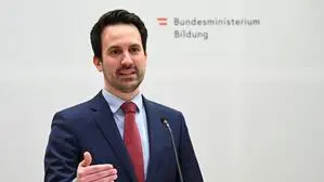 Bildungsminister Christoph Wiederkehr (Neos)