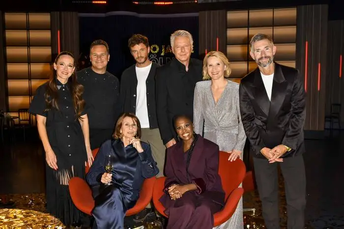 Talkrunde bei der Jubiläumsfolge des „Kölner Treff“: Senta Berger, Motsi Mabuse, Susan Link, Micky Beisenherz Joerg Pilawa, Guido Maria Kretschmer, Tommi Schmitt und Carolin Kebekus