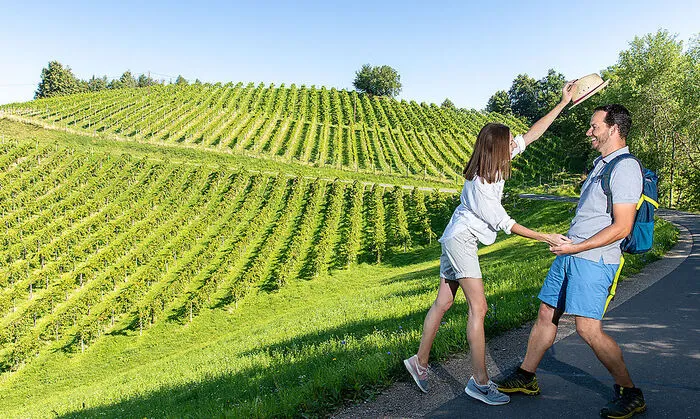 Bei der Steirischen Roas am 3. 7. in Leutschach können Sie Volkskultur und die schöne Landschaft genießen  