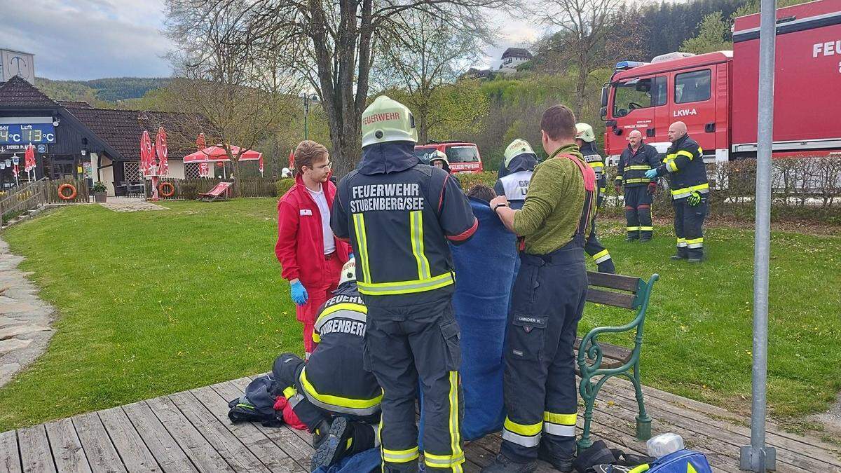 Die zwei Segler wurden von der Feuerwehr und Rettung versorgt  