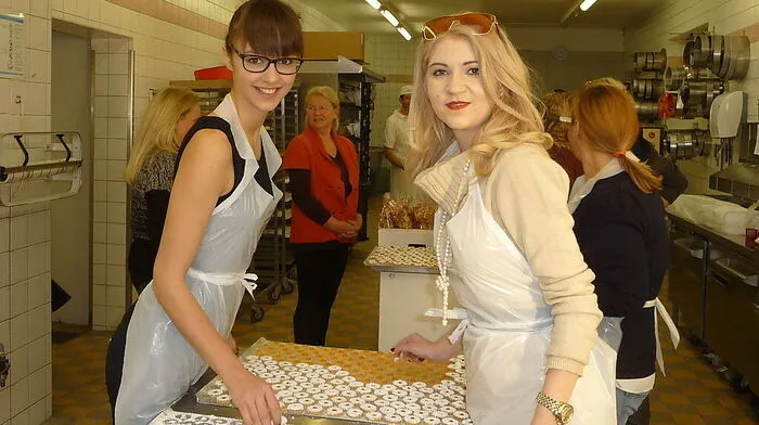 Christiane Baldauf mit Miss Styria Cornelia Stangl im Benefizeinsatz