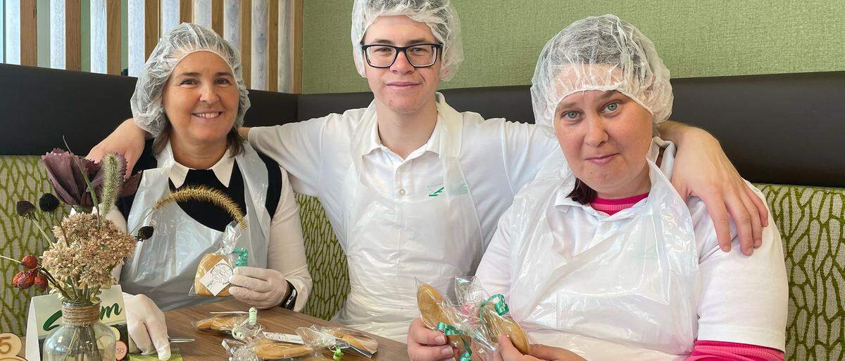 Carmen Hinteregger, Manuel Mosinzer, Kerstin Müllner (von links)