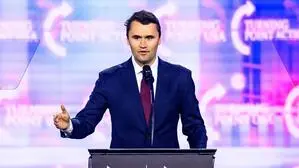 Aktuell kursieren zahlreiche KI-Bilder rund um Charlie Kirk im Netz