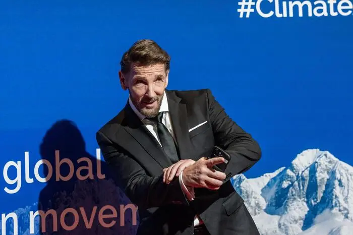 Und wenn „Arnie“ höchstpersönlich ruft, dann folgen die Stars für den guten Zweck. Mit dabei war: Schauspieler Jens Keller. 