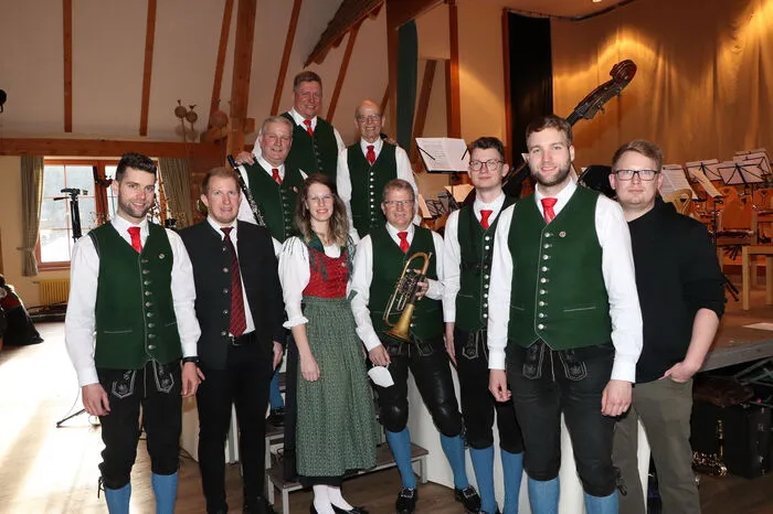 Es sind sehr viele "Rossmann" bei der Trachtenkapelle Ebene Reichenau dabei!