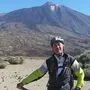 Der Eisenerzer Heimo Katzbauer, sein Einrad und der Teide im Hintergrund
