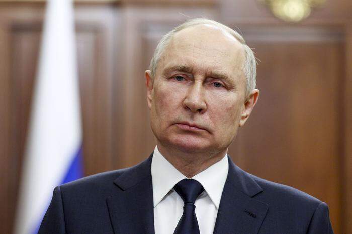 Wladimir Putin will sein Image des starken Führers retten