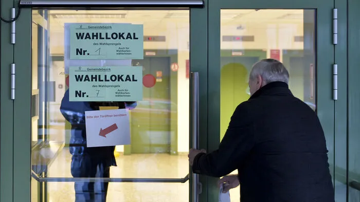 Während in Vorarlberg die Stichwahl zur Ermittlung des neuen Bundespräsidenten bereits beendet wurde, ist in Restösterreich ein großer Andrang zur Wahl zu beobachten.