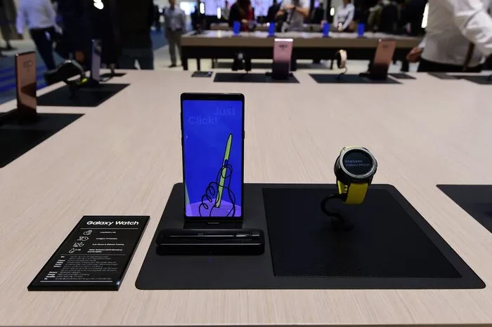 Samsung zeigt bei der IFA sein neues Top-Smartphone Galaxy Note 9 und die Smartwatch "Galaxy Watch"