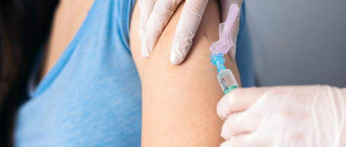 HPV-Impfung: Nicht nur Frauen, auch Männer sollten sich vor HP-Viren schützen