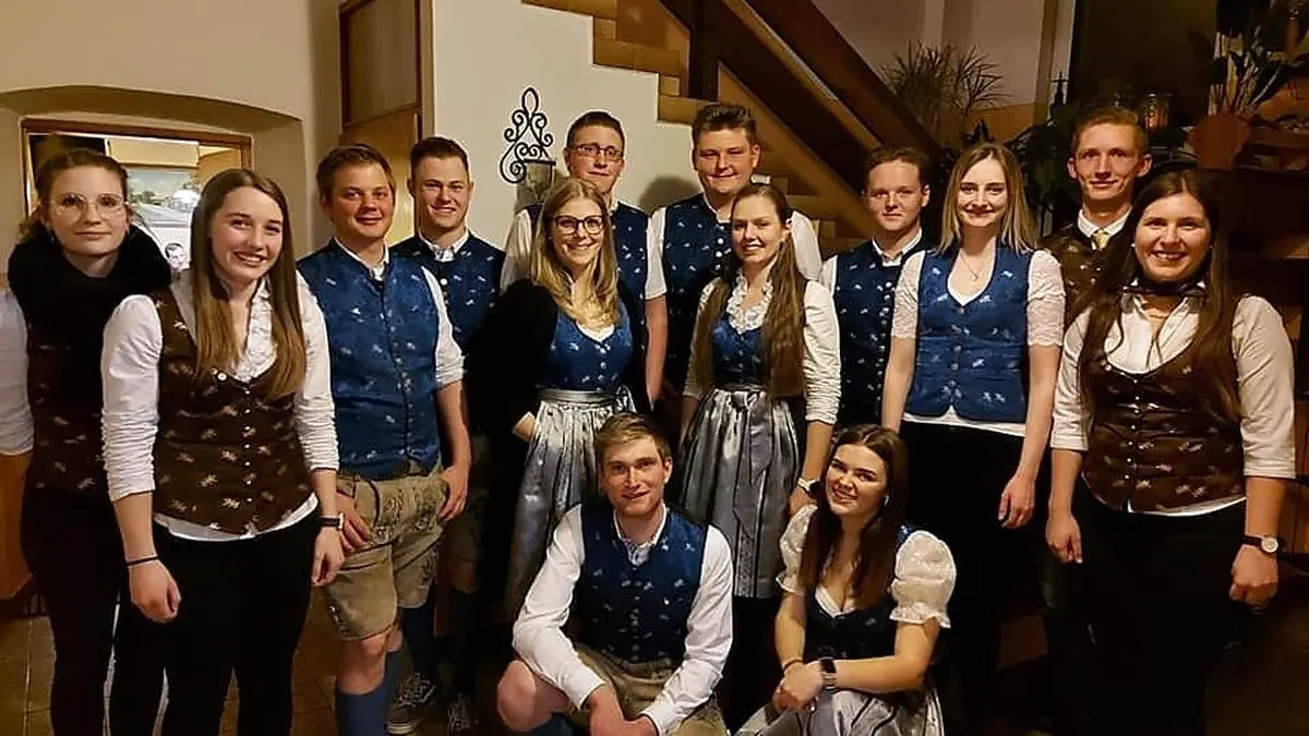 Der neue Vorstand der Landjugend Pölling 