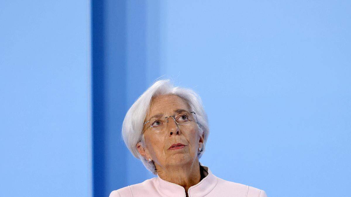 EZB-Präsidentin Christine Lagarde, Mitte September hat die EZB den Leitzins auf nun 4,5 Prozent angehoben, um die Inflation einzudämmen