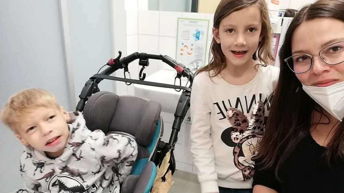 Raphael, Viktoria und Mama Melissa Gressl 