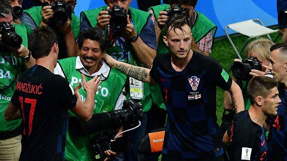 Die kroatischen Fußballer jubelten mit Yuri Cortez