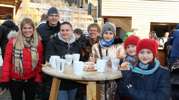 Ordentlich was los war am vergangenen Wochenende auf der Brandlucken Huabn beim großen Adventmarkt.