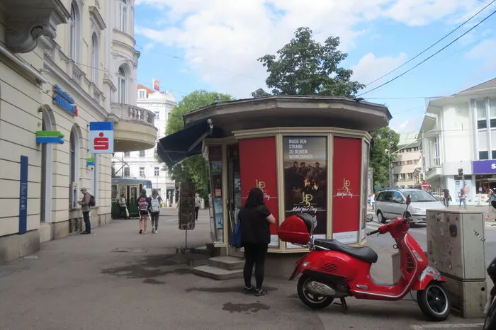 Aus der Kategorie "Das hätten Sie wohl nicht gedacht!": der Tabakkiosk am Joanneumring.