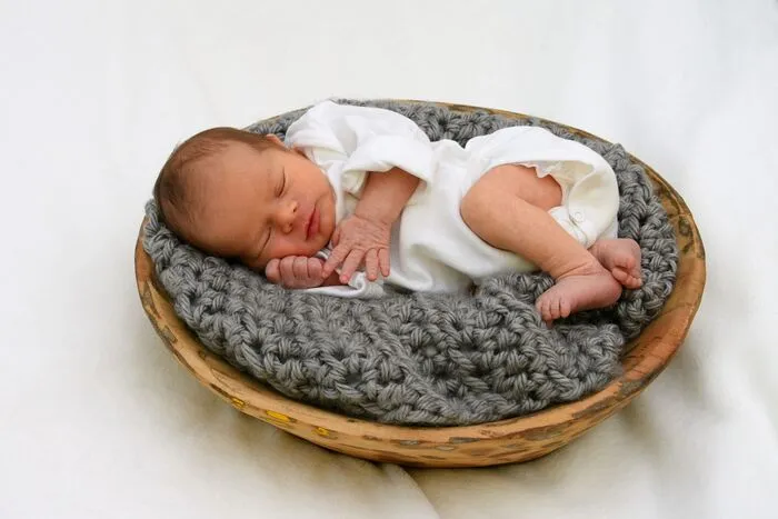 Ganz entspannt schläft der kleine Lukas (2848 g, 51 cm), der am 18. Juni um 20.13 Uhr geboren wurde. Leben wird er mit seinen stolzen Eltern Marion Ressel und Johannes Thöringer in Villach.