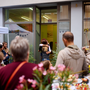 Feierstimmung im Massagestudio von Viona Struger