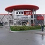 Die Visualisierung von XXXLutz zeigt, wie die neue Niederlassung auf dem ehemaligen Kika-Gelände aussehen dürfte