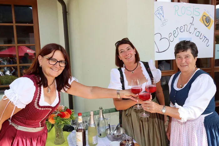 Bitte klicken Sie sich durch die Bilder!