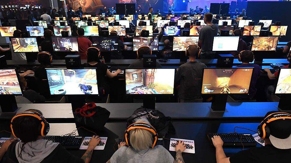 Tausende Spielefans treffen sich üblicherweise bei der Gamescom in Köln. In Coronazeiten undenkbar