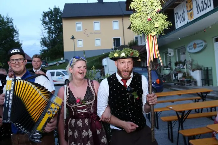 Kirchtag Latschach in Finkenstein, Faakersee, Gasthof Pension zur Post