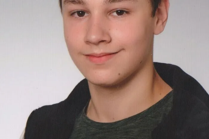 Balian Kirchmair (15), Graz: Das wäre für mich unvorstellbar. Ich denke, wenn man mehrere Berufe erlernt oder Ausbildungen macht, hat man einfach mehr Möglichkeiten. Auch wenn einen bestimmte Gebiete während der Schulzeit interessieren, können sich berufliche Interessen ja noch ändern.