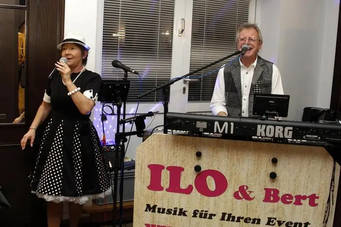 Für beste Stimmung auf der Tanzfläche sorgte das Duo „ILO & Bert“.