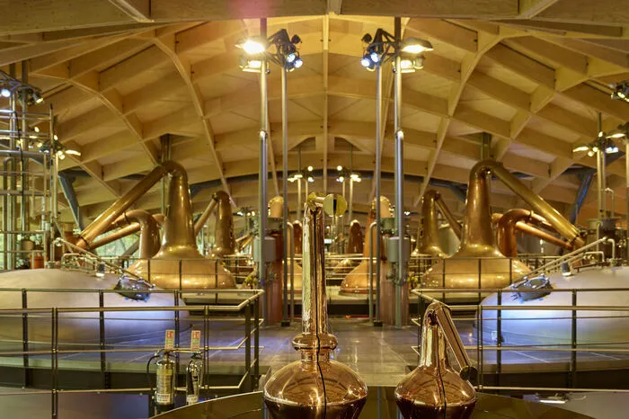 Seit dem Anfang der 60er-Jahre stellt die Macallan Destillerie Single Malt Whiskys her. Vorher wurde für große Blends produziert.