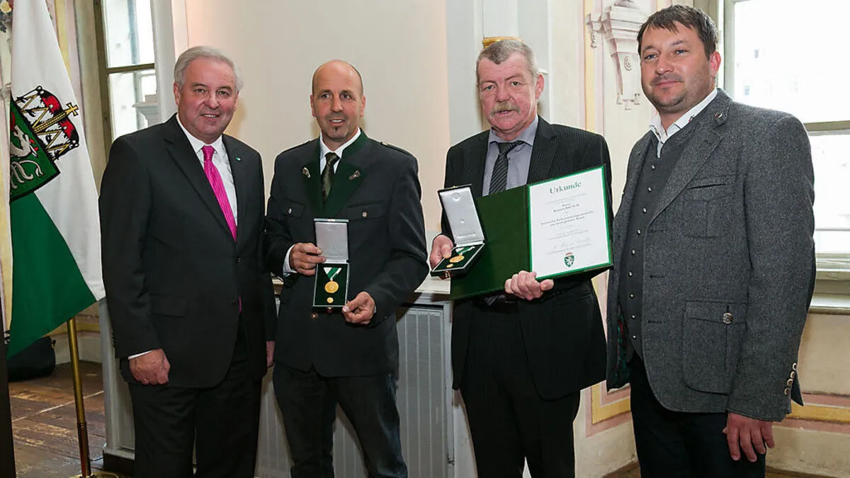Landeshauptmann Hermann Schützenhöfer, Helmut Prettenhofer, Richard Rausch, Bürgermeister Emanuel Pfeifer