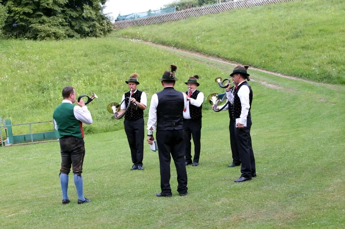 Mit dabei auch das Jugendorchester der Glantaler sowie die Jagdhornbläsergruppe „Die Kärntner“ (Foto).
