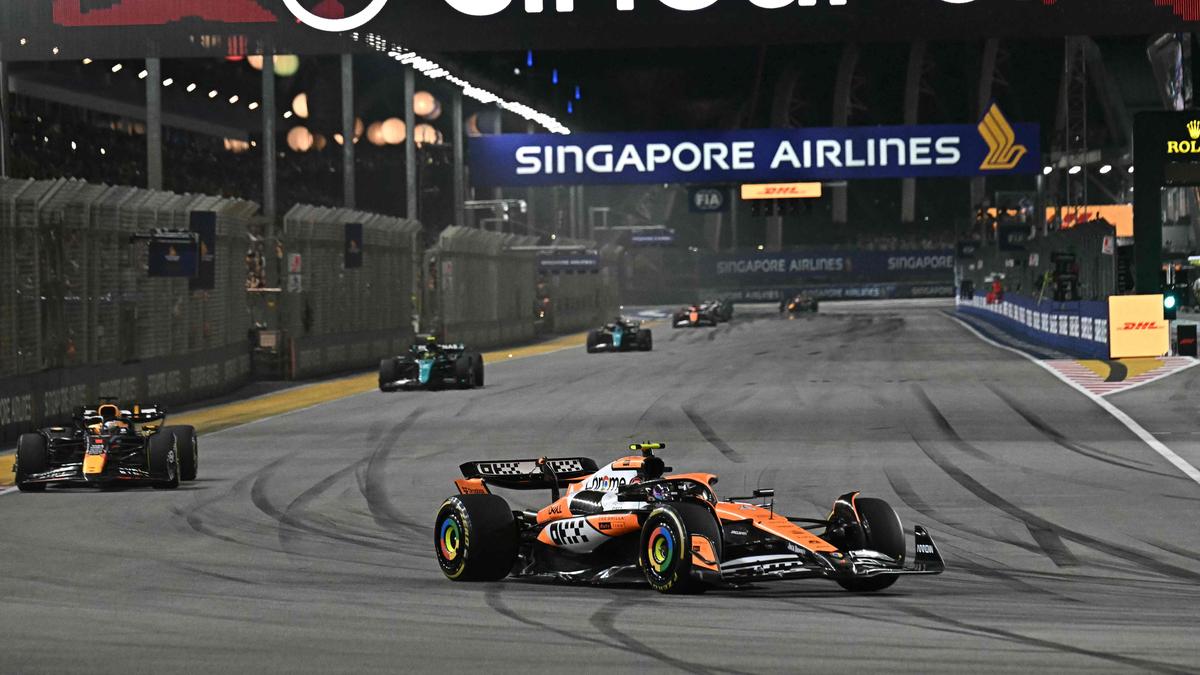 Lando Norris siegt in Singapur