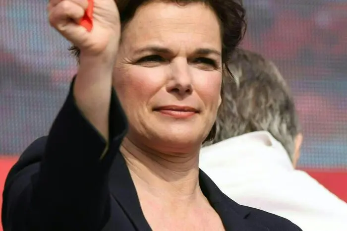 Rendi-Wagner in Wien. Inhaltlich ging sie in ihrer Rede auf die Teuerung und Armut ein, aber auch die "Hilferufe" aus den Spitälern.