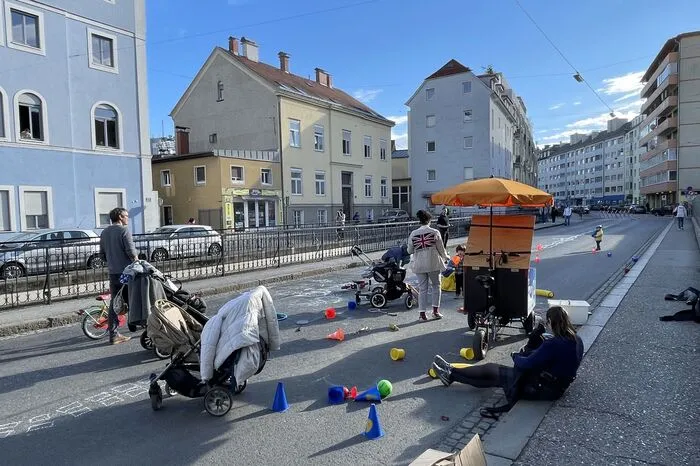 Auch bei den Kindern war für Unterhaltung gesorgt: FratzGraz stellte Spielzeug zur Verfügung.