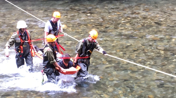 Um Hochwasserschutz in verschiedensten Aufgabenstellungen ging es bei der Einsatzübung des KAT-Zuges II der Feuerwehren in Reintal bei Winklern.